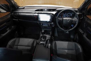 2025 Toyota Hilux 2.8 GD-6 RB LEGEND 55 4X4 A/T P/U D/C - photo 8