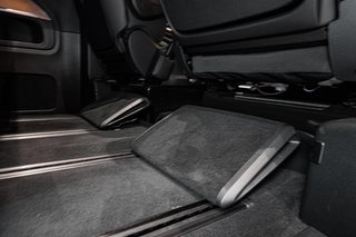 2026 Mercedes-Benz V300d Exclusive - photo 18