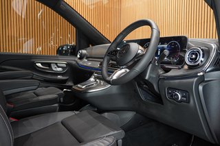2026 Mercedes-Benz V300d Exclusive - photo 3