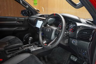 2025 Toyota Hilux 2.8 GD-6 GR-S 4X4 A/T P/U D/C - photo 5