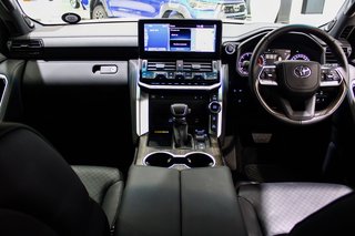 2025 Toyota Land Cruiser LANDCRUISER 300 V6 3.3D ZX - photo 11