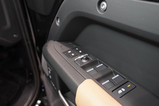 2025 Land Rover Defender D350 HSE X-DYNAMIC - photo 16