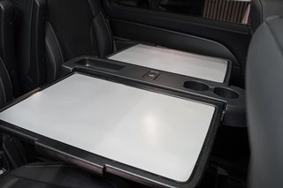 2024 Mercedes-Benz V300d Avantgarde AMG Line - photo 14