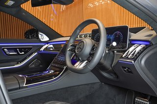 2025 Mercedes-AMG S63 E Performance - photo 2