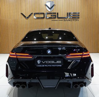 2025 BMW M5 (G90) (PHEV) - photo 1