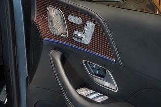 2025 Mercedes-Maybach GLS600 - photo 12