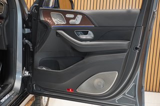 2025 Mercedes-Maybach GLS600 - photo 13