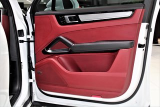 2019 Porsche Turbo - photo 2