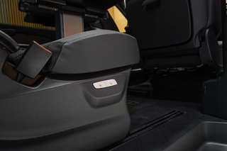 2025 Mercedes-Benz V-Class V300d EXCLUSIVE - photo 14