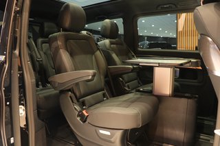 2025 Mercedes-Benz V-Class V300d EXCLUSIVE - photo 13