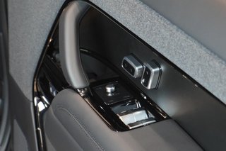2026 Land Rover P530 Autobiography - photo 20
