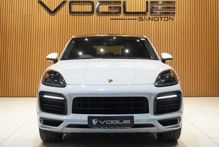 2023 Porsche GTS Coupe - photo 2