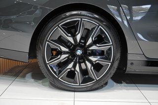 2024 BMW 7 Series M760e xDRIVE M PERFORMANCE (G70) (PHEV) - photo 4