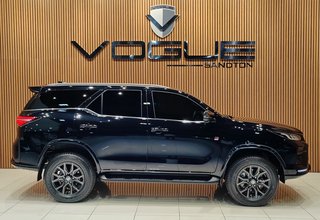 2025 Toyota Fortuner 2.8GD-6 4X4 GR-S A/T - photo 3