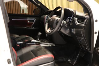2023 Toyota Fortuner 2.8GD-6 R/B A/T - photo 5