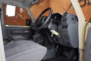 2025 Toyota Land Cruiser LAND CRUISER 79 2.8 GD-6 P/U D/C A/T - photo 2