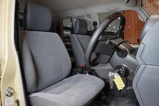 2025 Toyota Land Cruiser LAND CRUISER 79 2.8 GD-6 P/U D/C A/T - photo 6