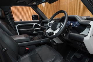 2025 Land Rover Defender D300 HSE X-DYNAMIC - photo 2