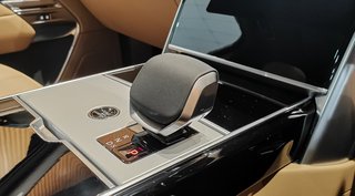 2025 Land Rover Range Rover 4.4 HSE (P530) - photo 6