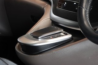 2022 Mercedes-Benz V300d Exclusive AMG Line - photo 8