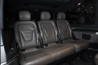 2022 Mercedes-Benz V300d Exclusive AMG Line - photo 16