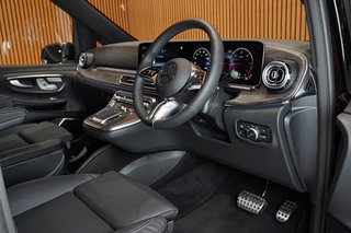 2026 Mercedes-Benz V300d Exclusive - photo 3