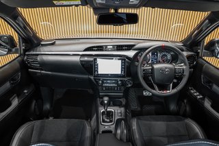2025 Toyota Hilux 2.8 GD-6 GR-S 4X4 A/T P/U D/C - photo 8
