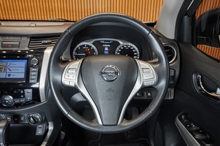 2019 Nissan Navara 2.3D LE 4X4 A/T P/U D/C - photo 2