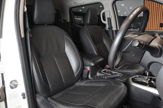 2019 Nissan Navara 2.3D LE 4X4 A/T P/U D/C - photo 4