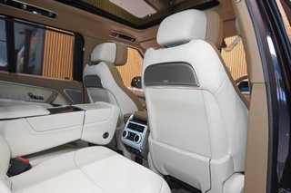 2026 Land Rover P615 SV - photo 11