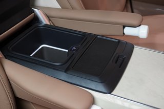 2026 Land Rover P615 SV - photo 16