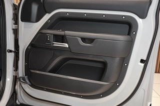 2026 Land Rover 110 D350 X-Dynamic HSE - photo 12