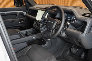 2026 Land Rover 110 D350 X-Dynamic HSE - photo 5