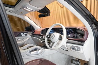 2023 Mercedes-Maybach GLS600 - photo 2