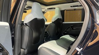 2025 Land Rover P635 SV Edition Two - photo 11