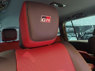 2025 Toyota Land Cruiser LANDCRUISER 300 V6 3.3D GR-S - photo 10