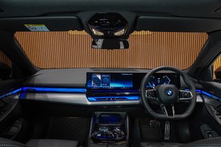 2024 BMW 520d M Sport - photo 3