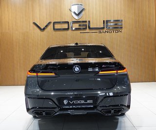 2024 BMW M760e xDrive - photo 1