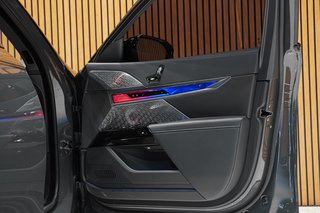 2024 BMW M760e xDrive - photo 2