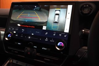 2026 Lexus 550 SE - photo 8