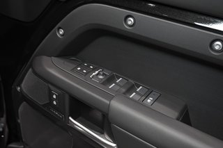 2026 Land Rover 110 P425 X-Dynamic HSE - photo 18