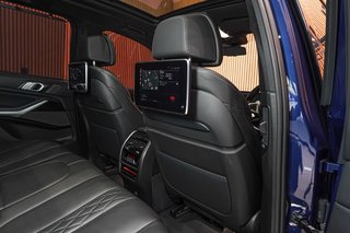 2021 BMW M50d - photo 10