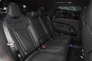 2026 Land Rover D350 Autobiography - photo 16