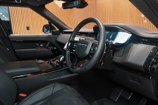 2026 Land Rover D350 Autobiography - photo 2