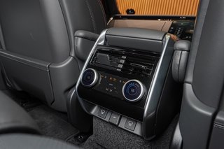 2025 Land Rover Range Rover 4.4 HSE (P530) - photo 10