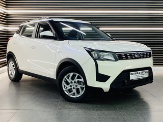 2022 Mahindra XUV300 1.5D (W6) - photo 3