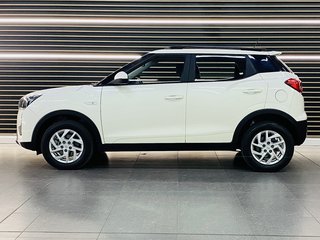 2022 Mahindra XUV300 1.5D (W6) - photo 6