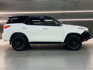 2020 Toyota Fortuner 2.8GD-6 4X4 A/T - photo 3