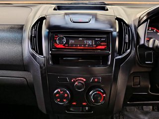 2023 Isuzu D-Max 250C FLEETSIDE S/C P/U - photo 10