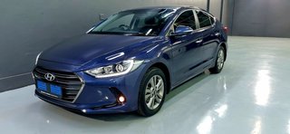 Hyundai Elantra Used vehicle for sale